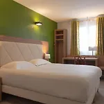 Hotel De L'orme, Akena
