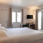 De L'orme, Akena Hotel Évreux