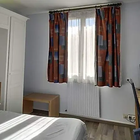Hotel De L'orme, Akena 3*