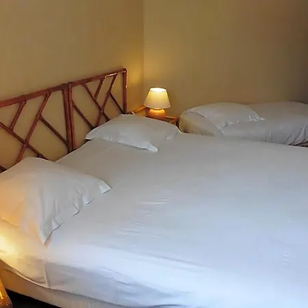 De L'orme, Akena Hotel Évreux