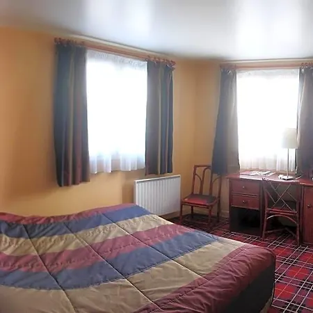 De L'orme, Akena 3* Évreux