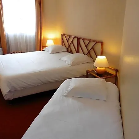 De L'orme, Akena 3* Évreux